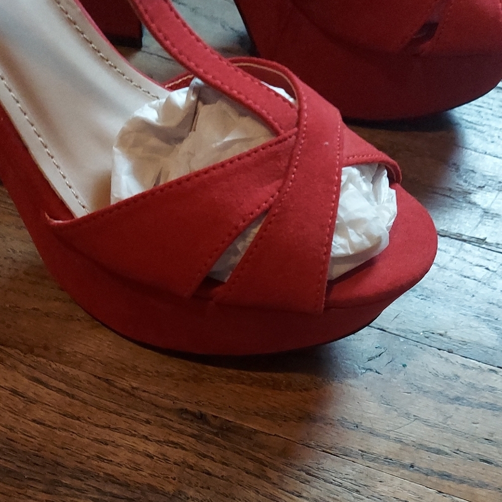 BAMBOO Red Platform Heels with Chunky Block Heel and Peep-Toe - Picture 8 of 11